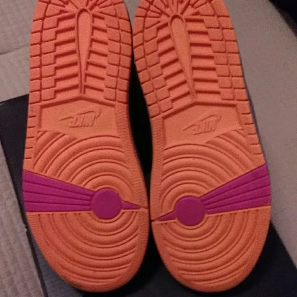 KIDS JORDAN WORN ONCE!! EXCELLENT CONDITION++